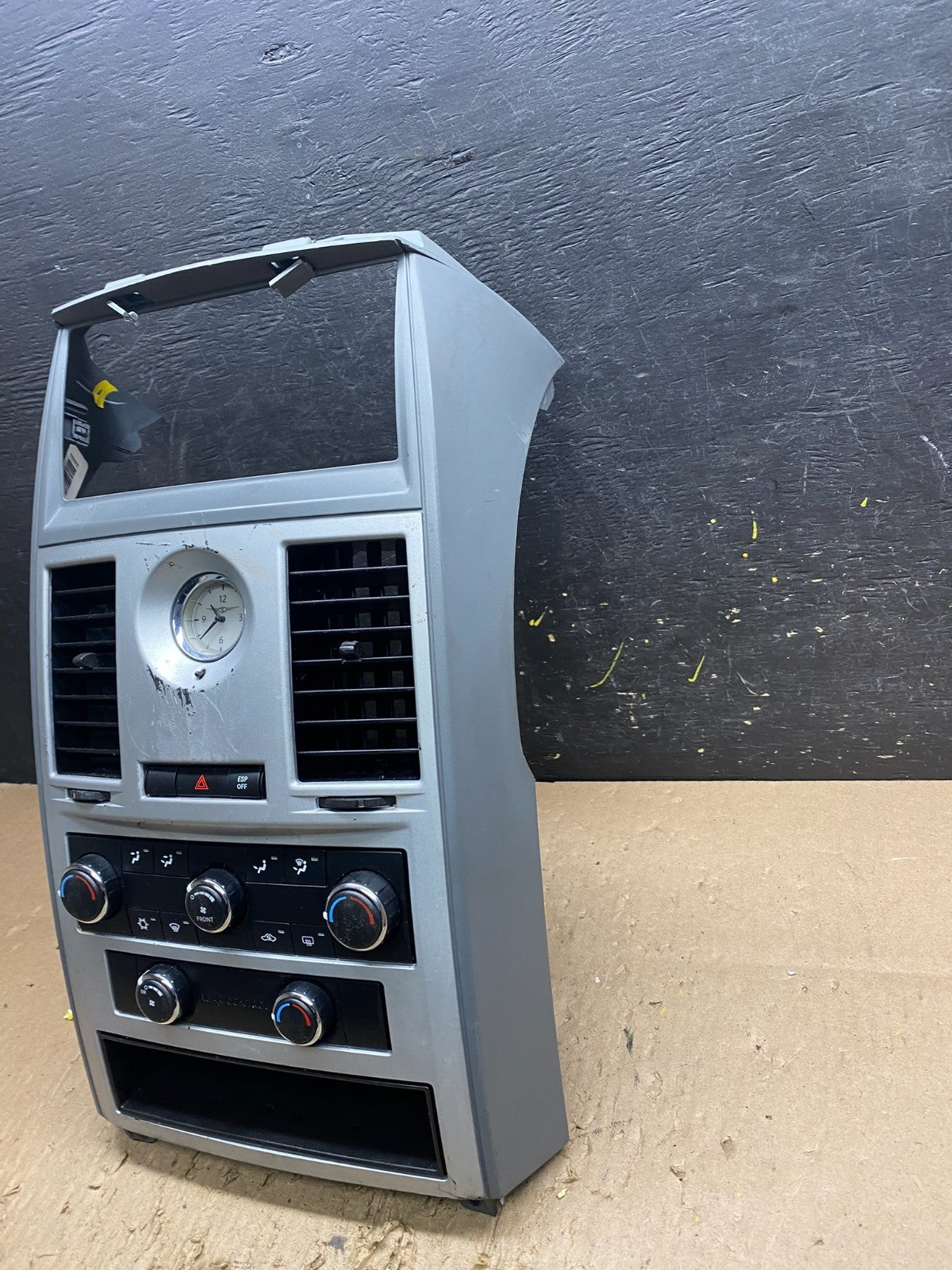 2008-2010 Dodge Grand Caravan Radio Bezel Climate Control Heat Heater t8546 DG3