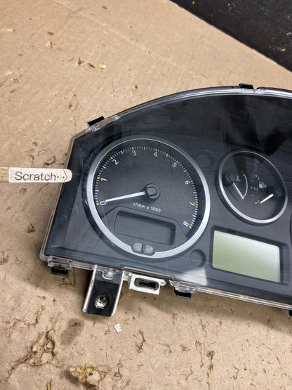 2008 2010 Land Rover LR2 Speedometer Cluster Gauge OEM U4961 DG3