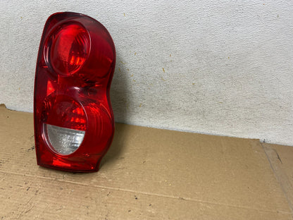 2004-2009 Dodge Durango Tail Light Right Passenger RH Side AH8169 DW2