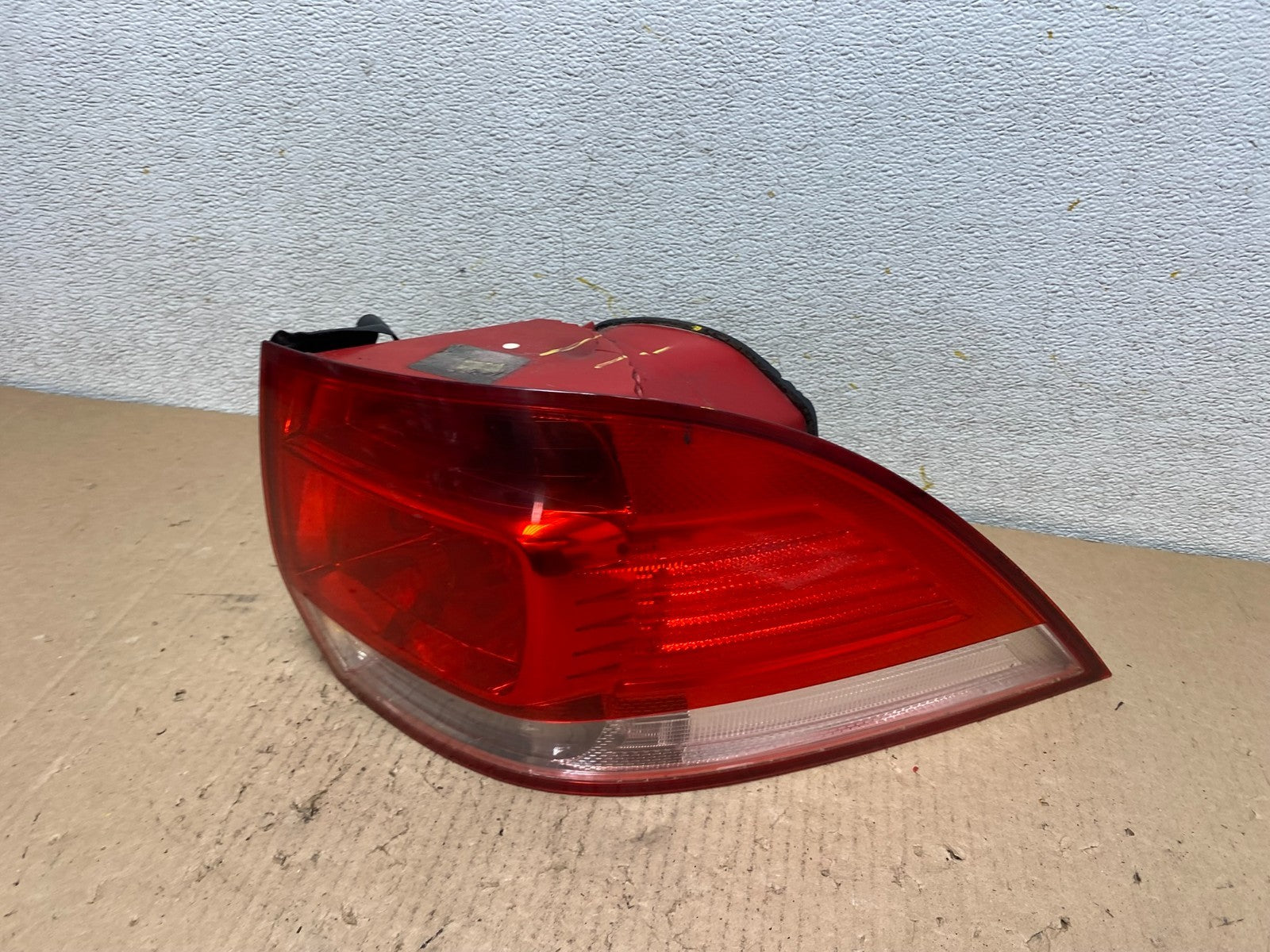 2010-2014 Volkswagen Golf MK6 Wagon Right Passenger Rh Tail Light P9556 DG2