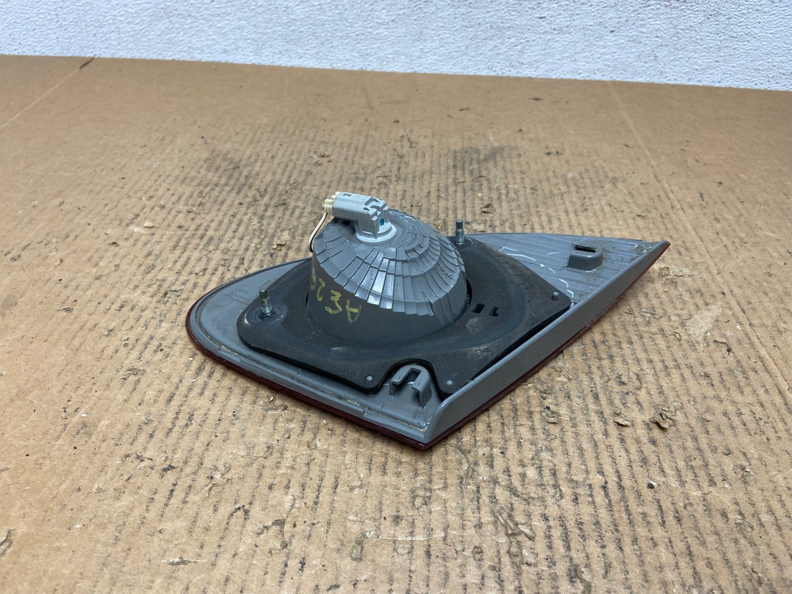 2003 - 2008 Toyota Corolla Inner Left Driver Lh Side Tail Light AE2685 LK4