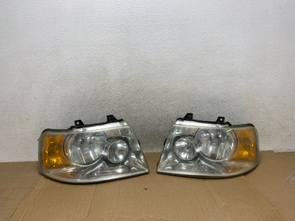 2003 - 2006 Ford Expedition Left+Right Side Headlights Halogen AI1148 DW0