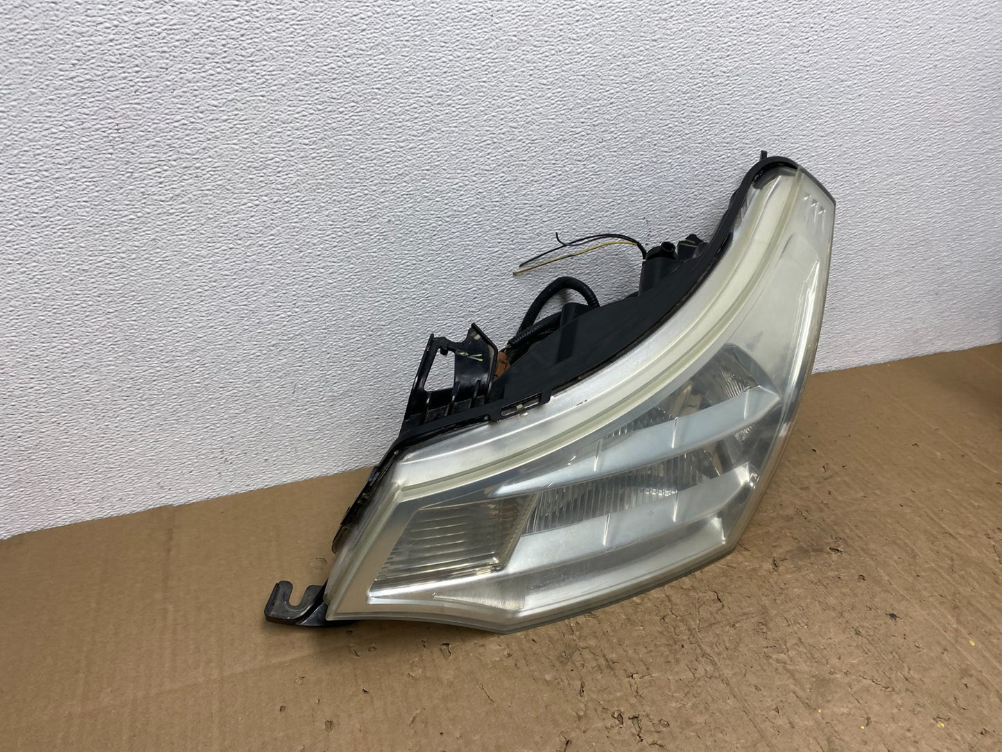 2008 2009 2010 2011 Ford Focus Left Driver Lh Headlight Halogen Oem AC0349 DW2
