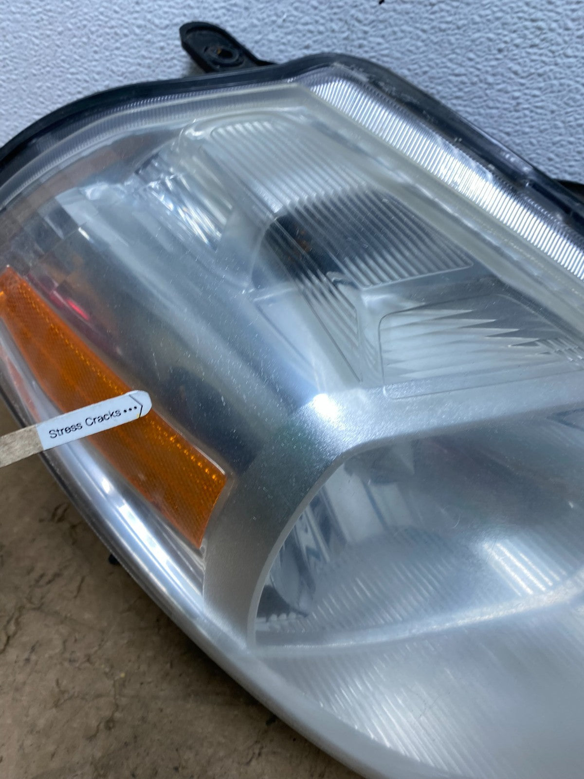 2008 to 2012 Nissan Versa Headlight Right Passenger Rh Side AD0583 DW3