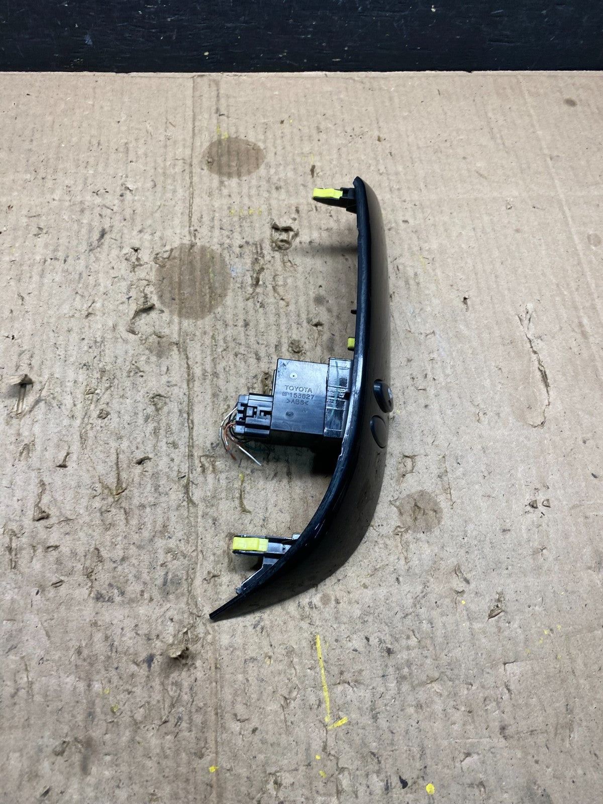 2004 to 2010 Toyota Sienna Switch Key Light Indicator Bezel Trim OEM p1889 DG3