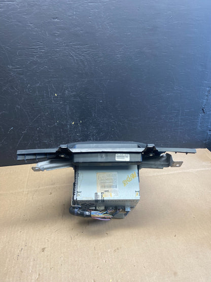 2011 to 2013 Honda Odyssey Radio AM/FM Control Panel AB9318 DG4