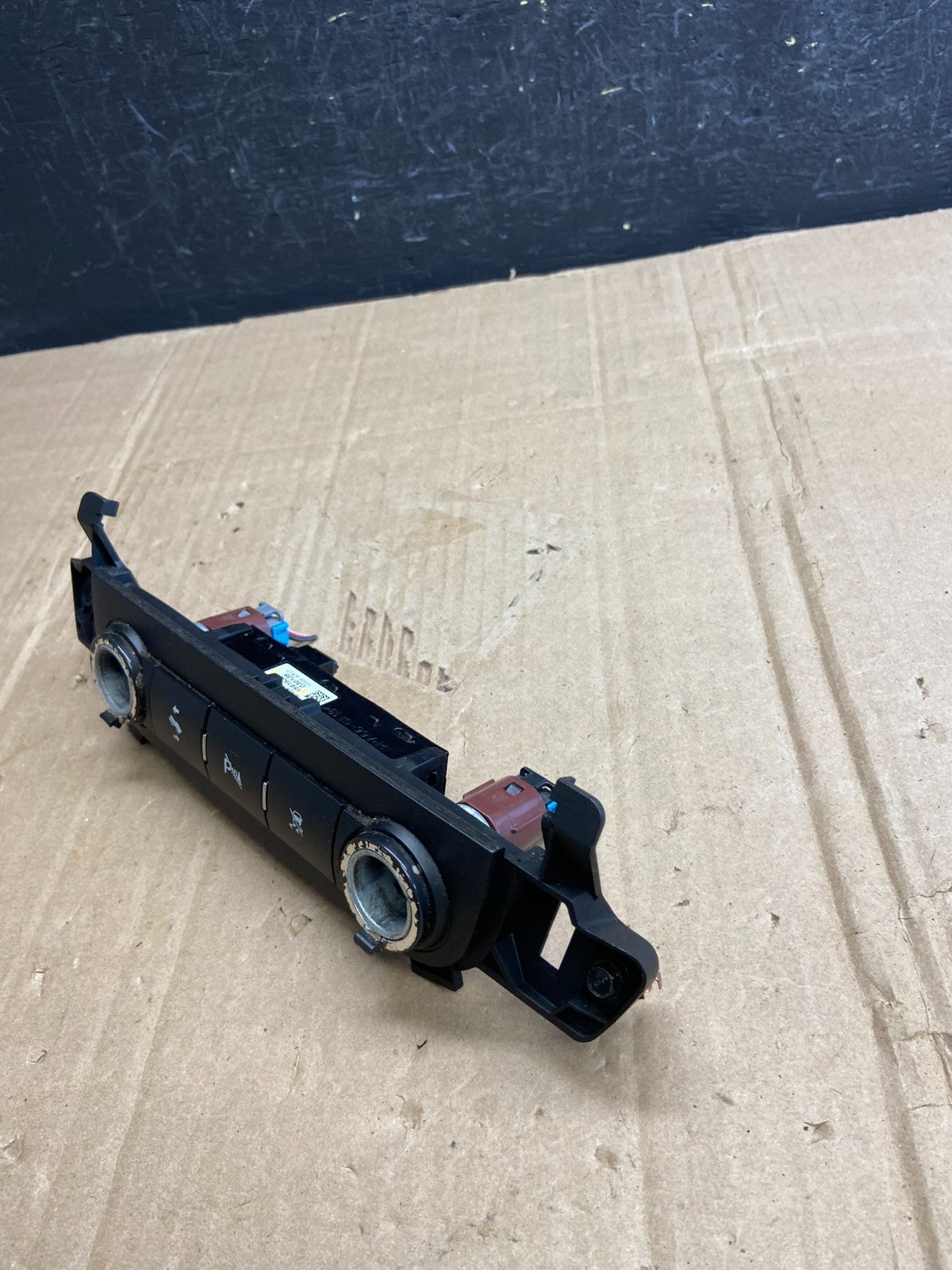 2007 - 2014 Chevrolet Tahoe Yukon Pedal Traction Control Switch AD7138 DG2