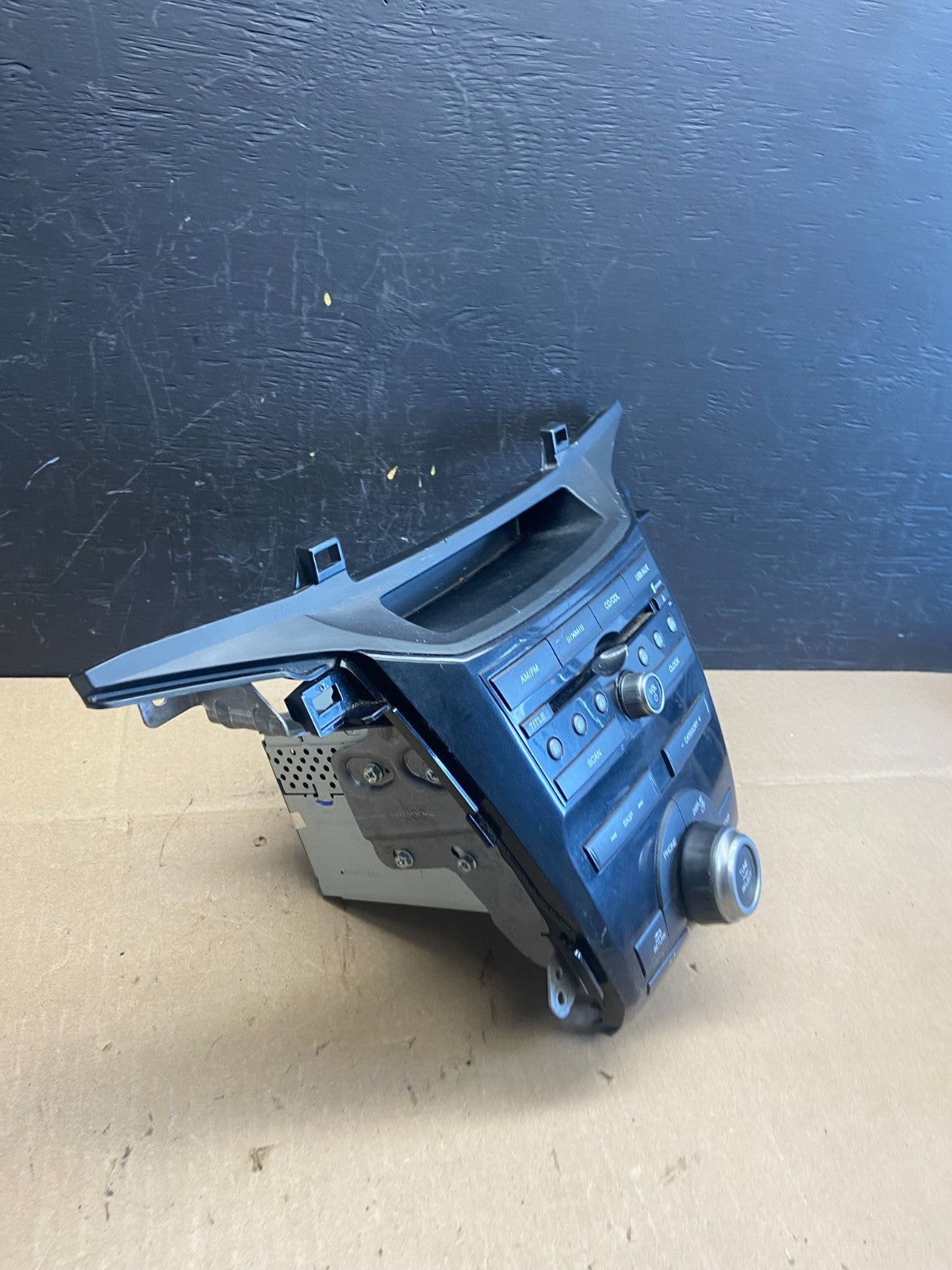 2011 to 2013 Honda Odyssey Radio AM/FM Control Panel AB9318 DG2