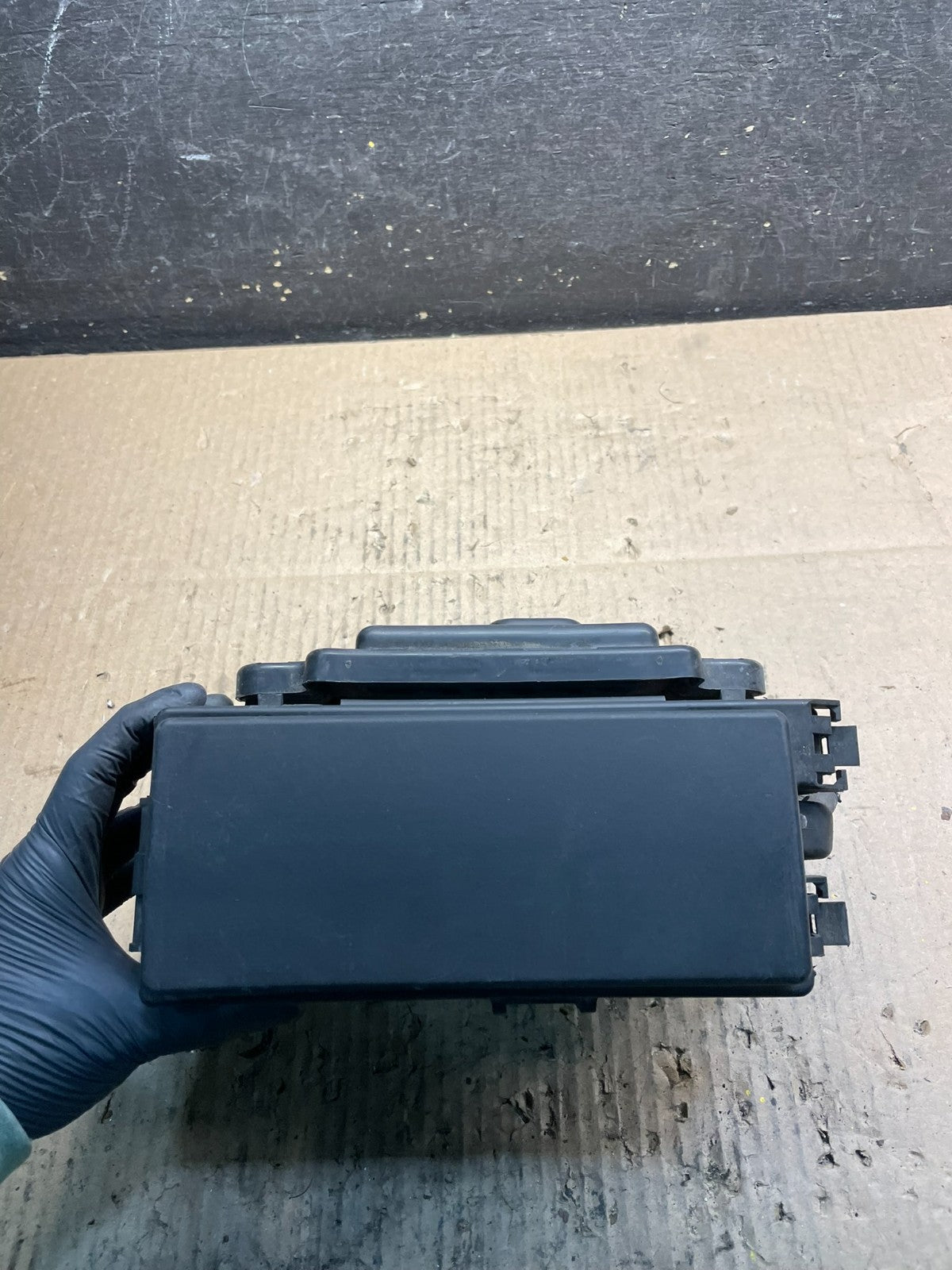 2006 Jeep Grand Cherokee Integrated Power Fuse Box Body Control Module u9040 DG4