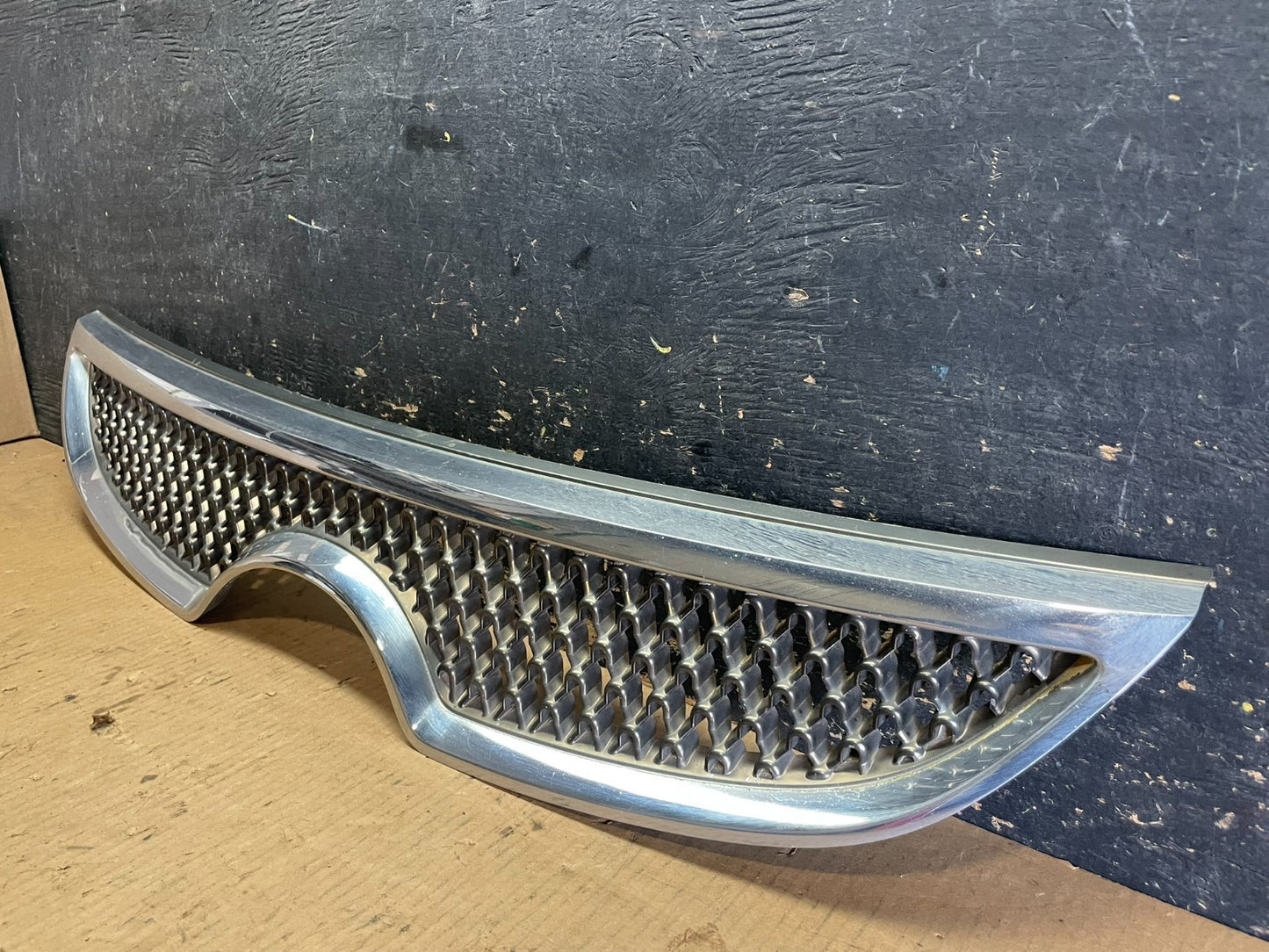 2007 to 2011 Hyundai Veracruz Chrome Grille Grill OEM AA5940 DG2