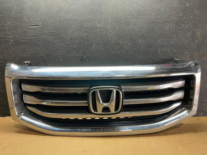 2012 to 2015 Honda Pilot Front Upper Grill Grille OEM AA9136  DG0