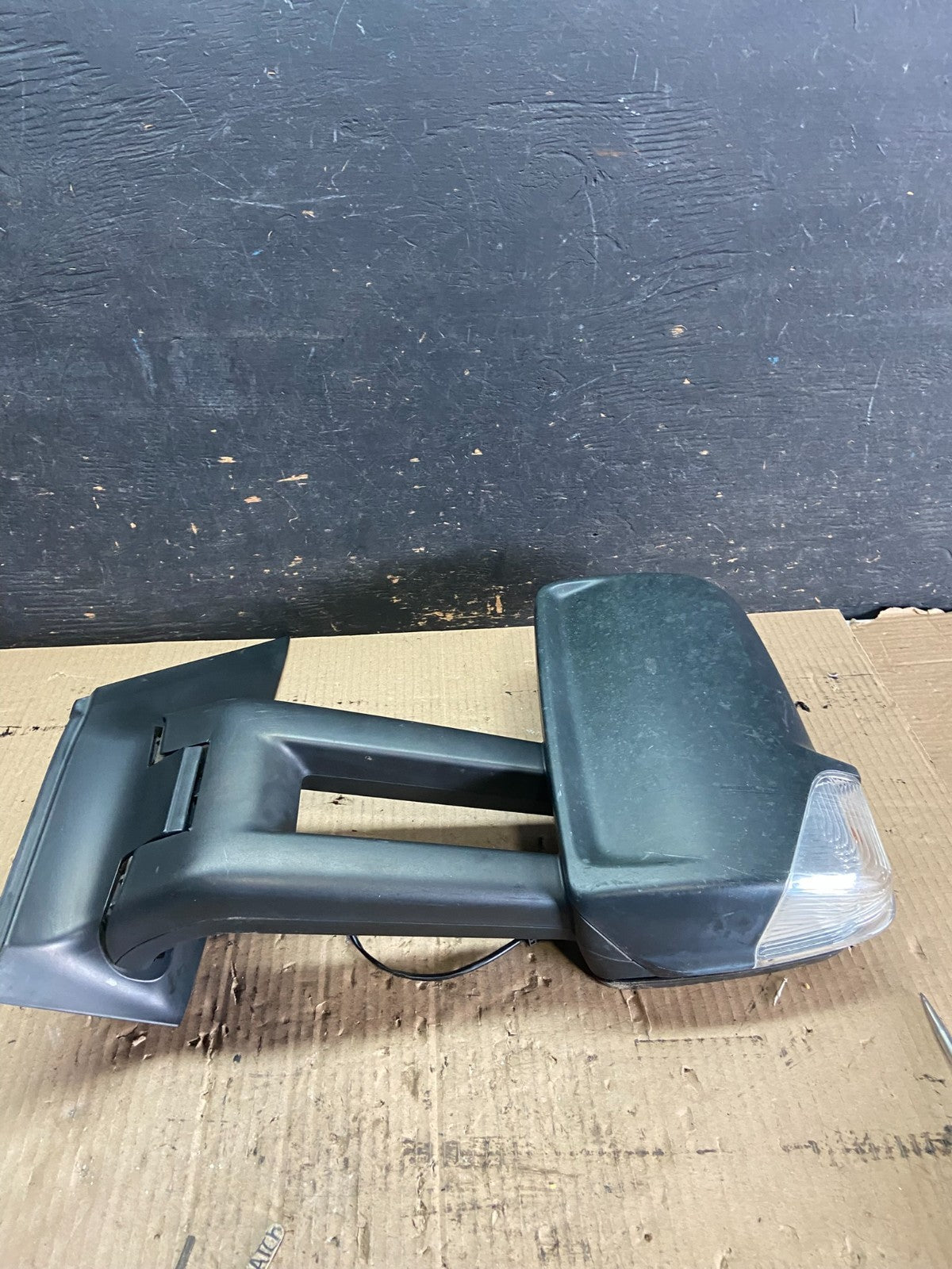2007 to 2018 Mercedes-Benz Sprinter Left Driver Side View Door Mirror Q3172 DG5