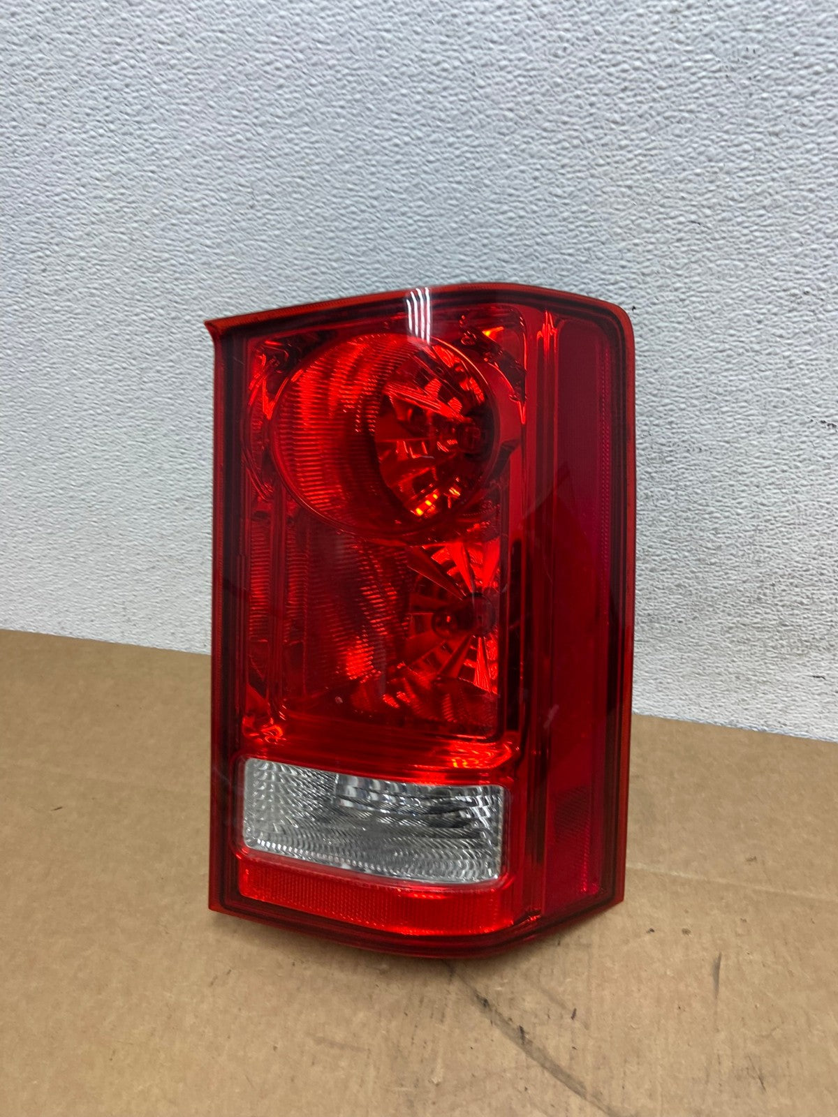 2009 to 2015 Honda Pilot Right Passenger Rh Side Tail light AD6000 LK0