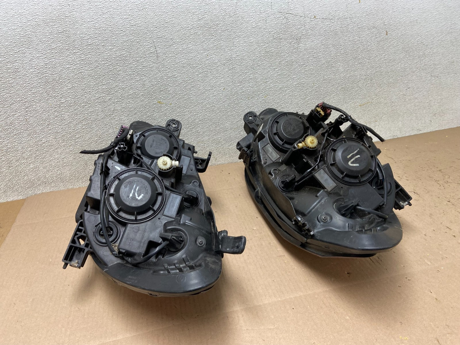 2013 2014 2015 2016 Buick Encore Left+Right Set Side Halogen Headlight AA0311 DG14