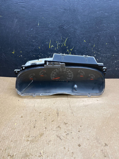 2001 - 2002 Ford Econoline E250 E350 Van Speedometer Instrument Cluster z4393 DG0