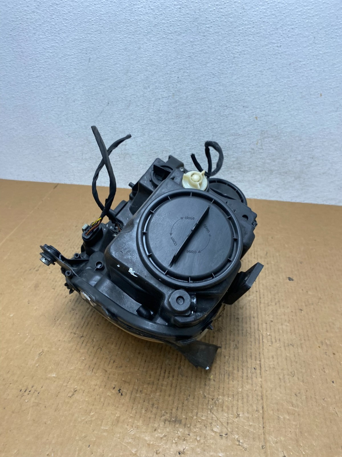 Halogen 2009-2011 Mercedes-Benz ML Class Right Passenger Headlight AE1676 DW7