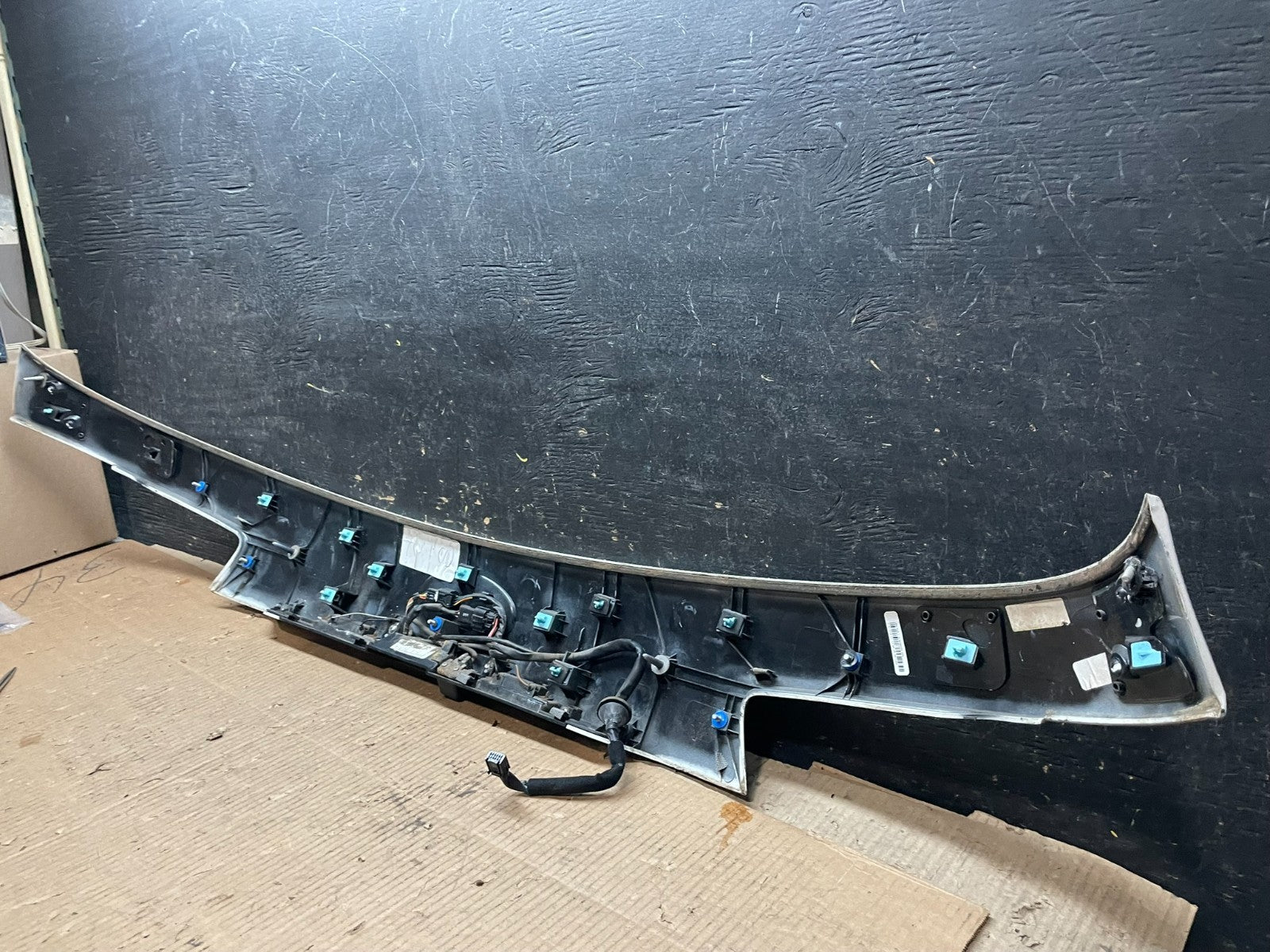 2016 to 2020 Kia Sorento Rear Trunk Liftgate Camera Cover Panel Oem Y2047 DG7