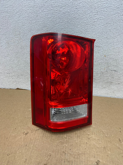 2009 to 2015 Honda Pilot Left Driver Lh Side Tail light AF7402 LK0