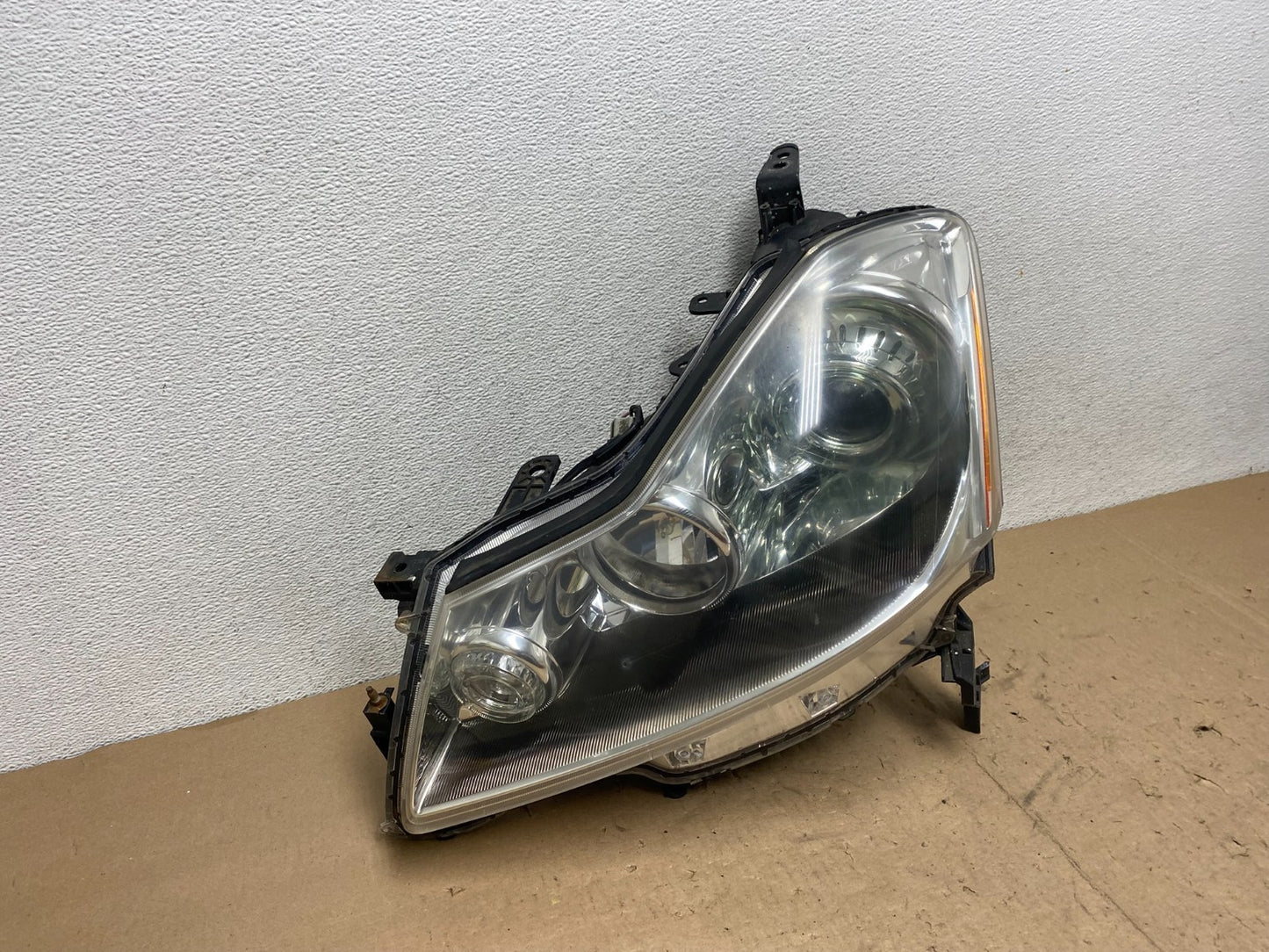 2006 to 2010 Infiniti M35 Left Driver Side Hid Xenon Headlight AG5603 DW2