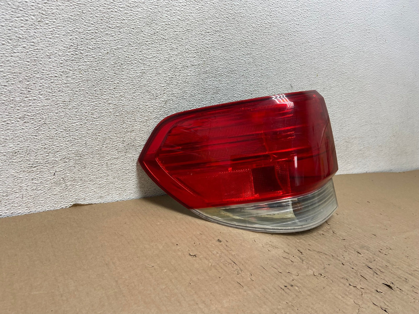 2008 2009 2010 Honda Odyssey Left Driver LH Side Tail Light AG8028 LK1