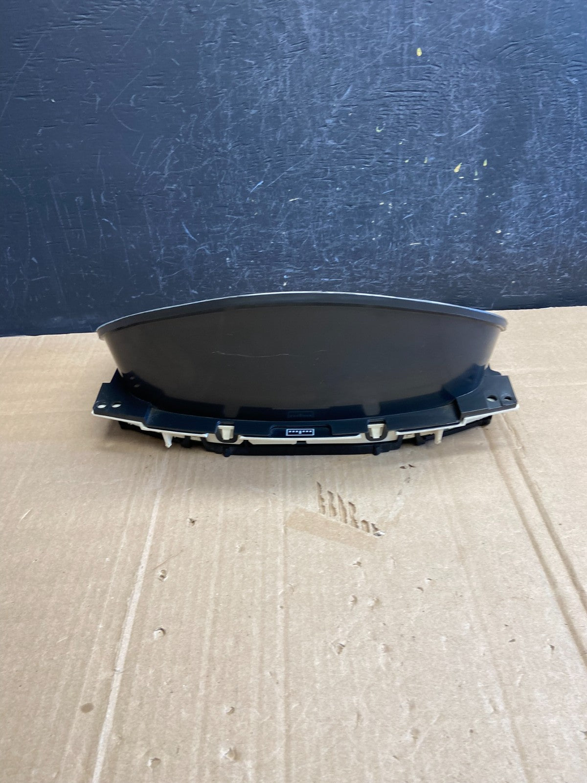 2004 to 2007 Chevrolet Express Speedometer Cluster Gauge AD7084 DG3
