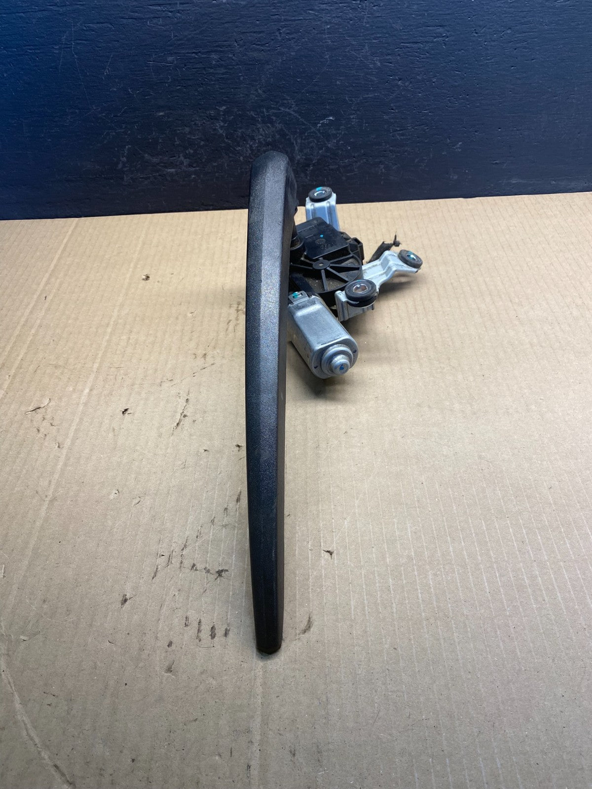 2010 to 2016 Cadillac SRX Rear Windshield Washer Wiper Motor AC0886 DG2