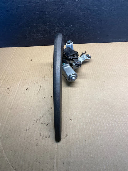 2010 to 2016 Cadillac SRX Rear Windshield Washer Wiper Motor AC0886 DG2