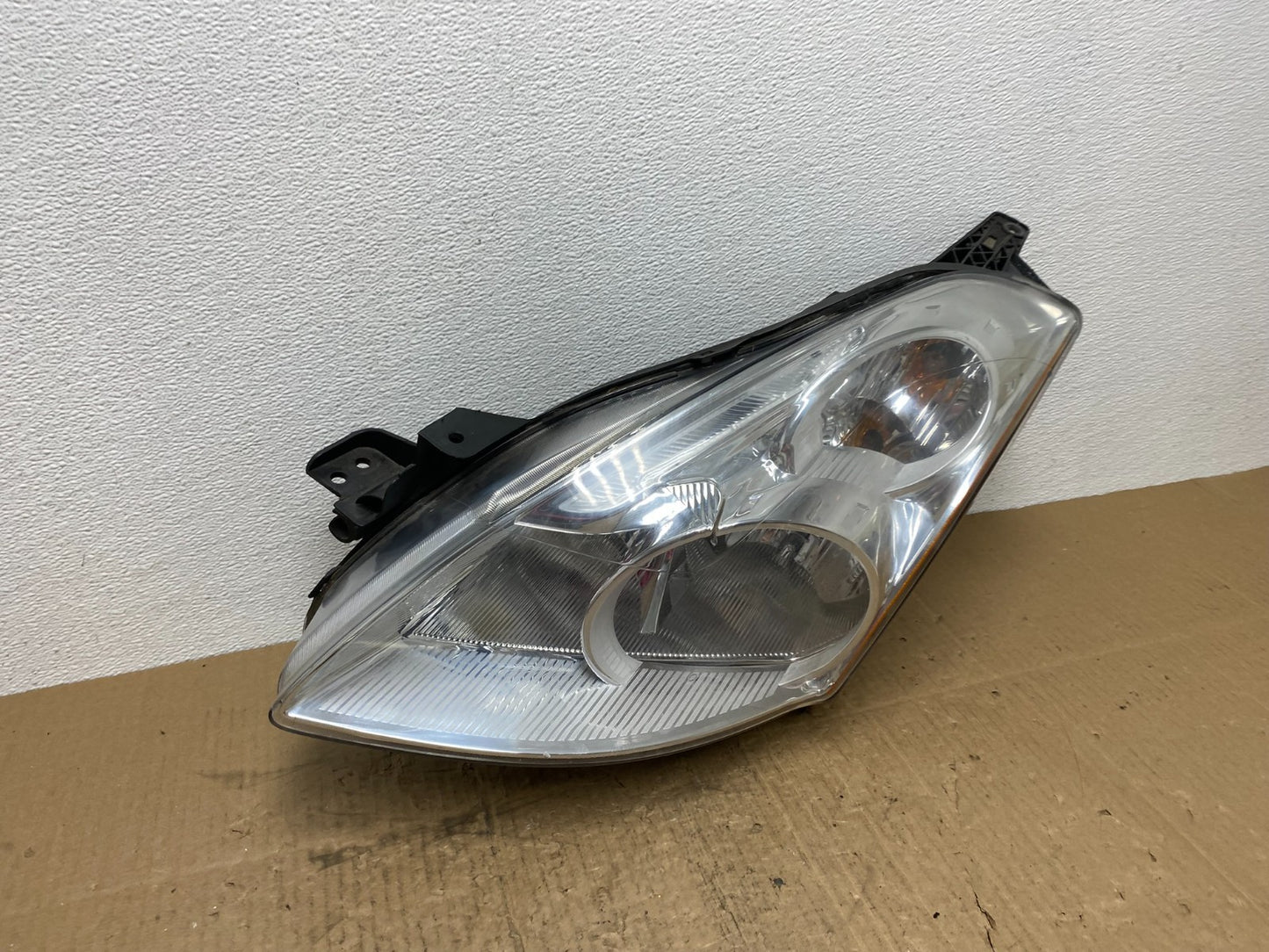 Sedan 2010 2011 2012 Nissan Altima Left Driver Side Headlight AB8470 DW2