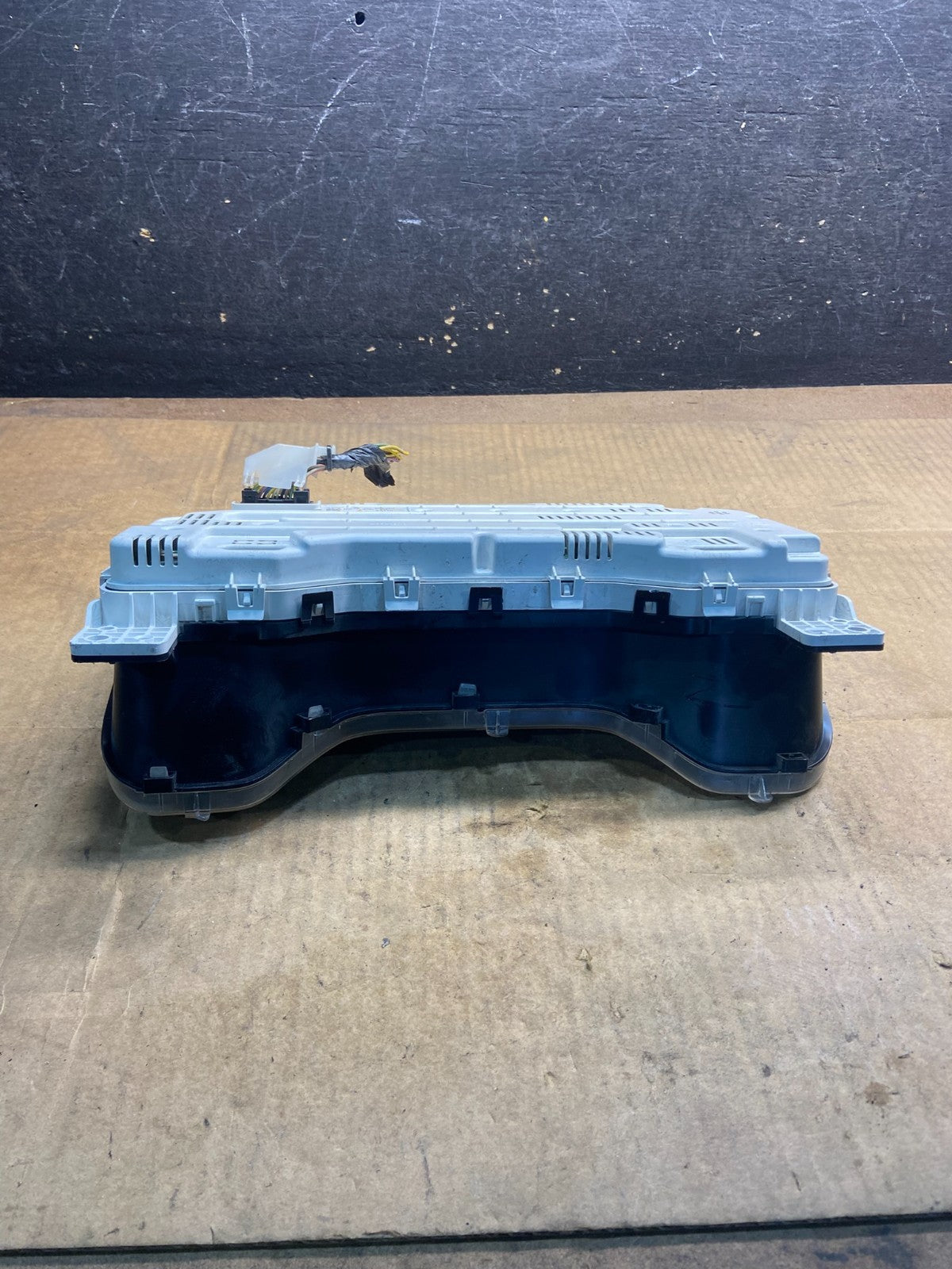 2014 Ford E150 E250 E350 VAN Gauge Speedometer Cluster OEM Y4595 DG7