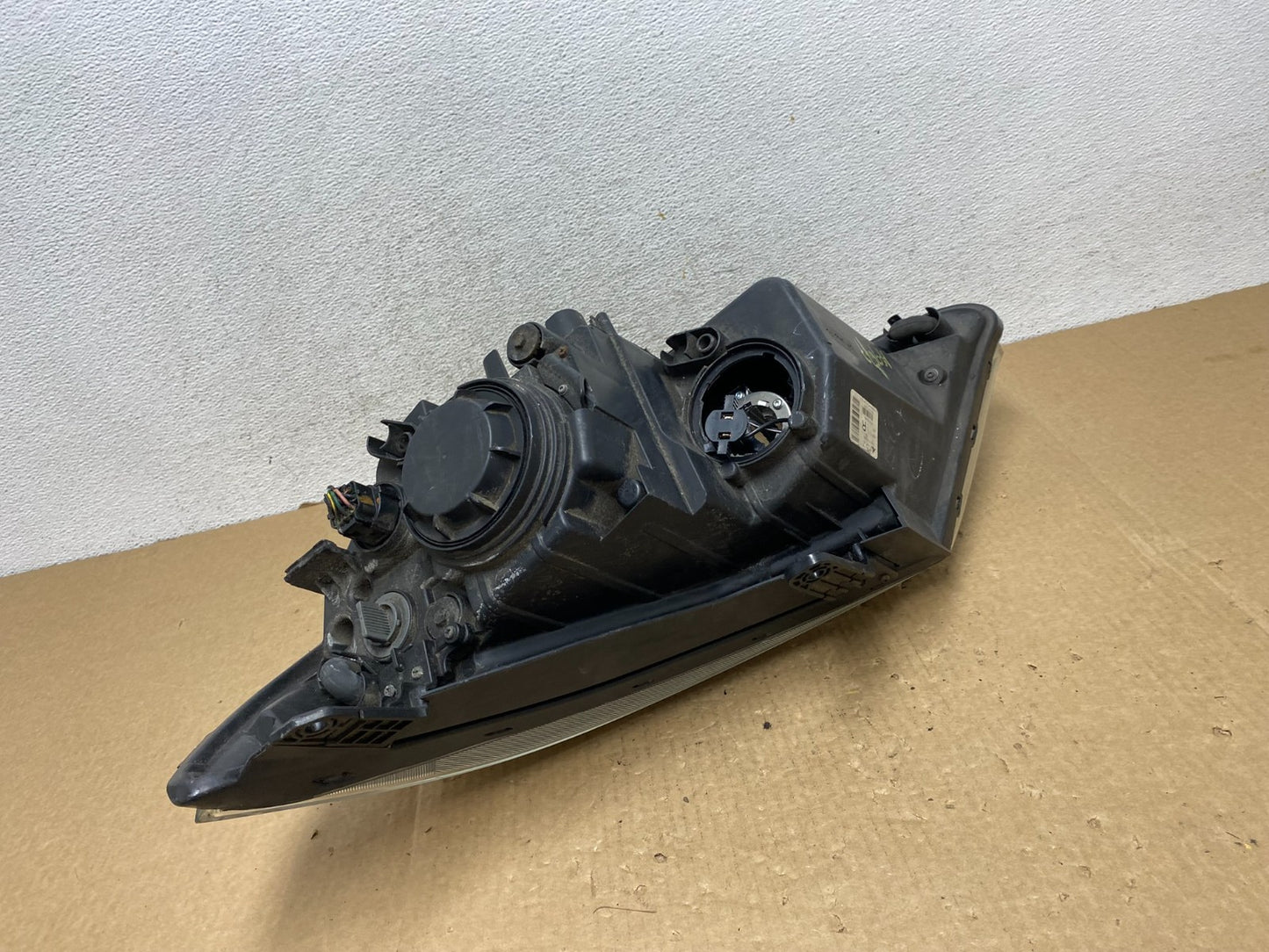 2014 to 2015 Kia Sorento Right Passenger RH Headlight Halogen AF9677 DW8