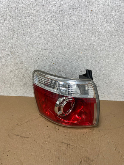 2007 to 2012 GMC Acadia Tail Light Left Side Driver Lh AD7725 LK0