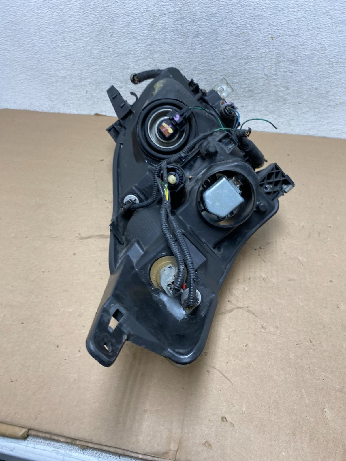 Sedan 2010 2011 2012 Nissan Altima Left Driver XENON Headlight AG3432 DW8