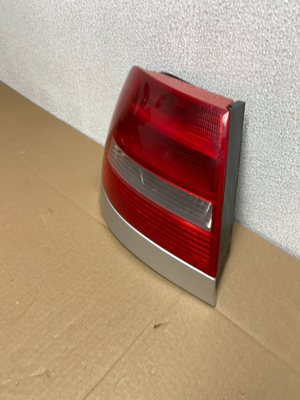 1999 to 2002 Audi A4 B5 Left Driver Side Tail Light Oem AB6091 DW1