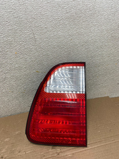 1998 to 2004 Lexus LX470 Right Passenger RH Side Tail Light  OEM AB1424 DG0