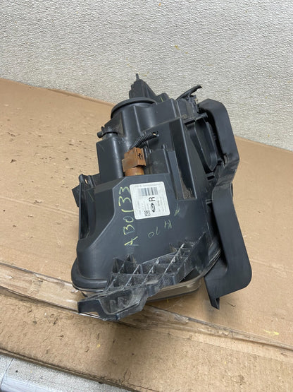 2013 to 2019 Ford Taurus Right Passenger RH Side Headlight Halogen OEM AB0133 DW8