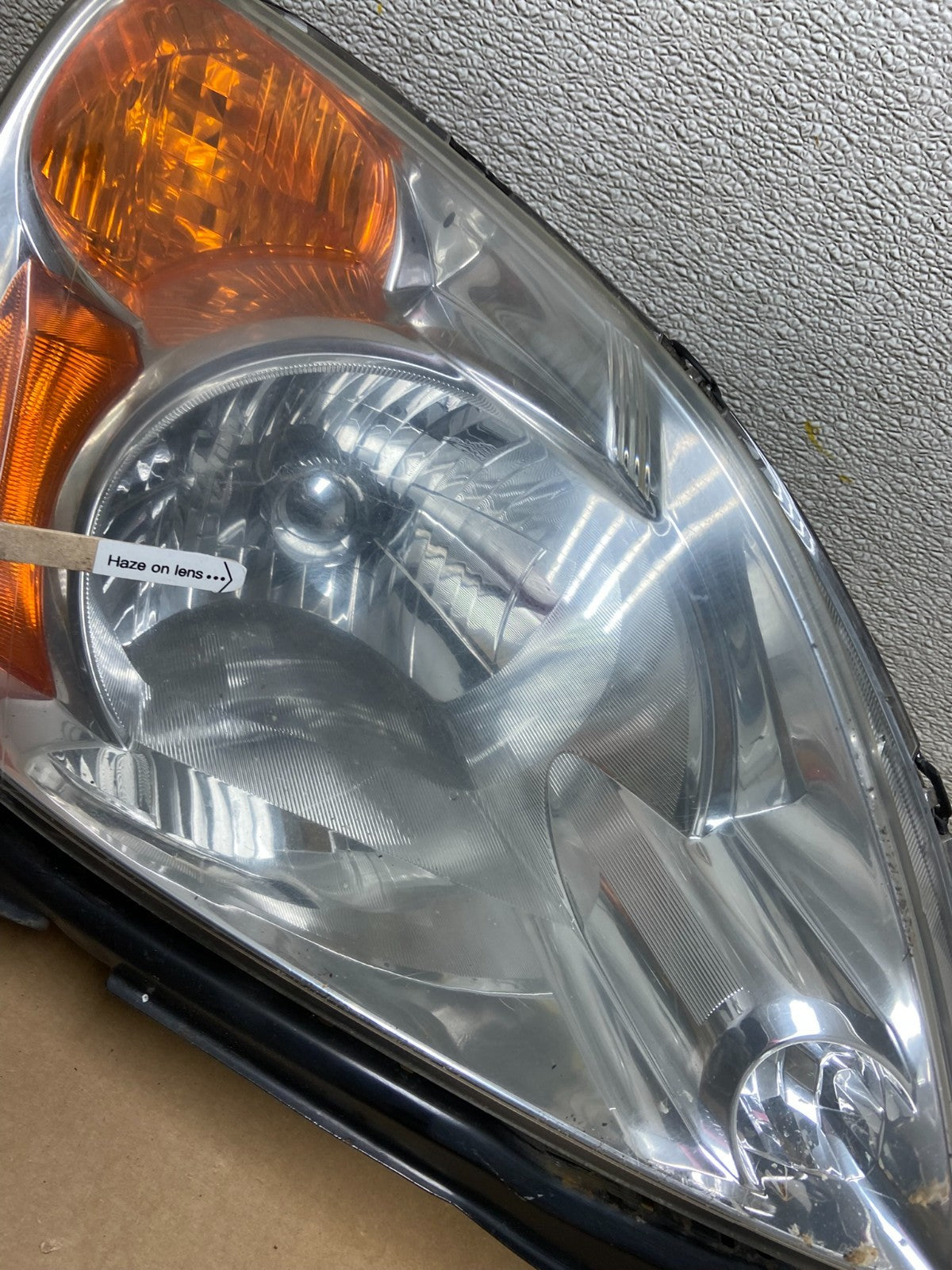 2002 to 2004 Honda CRV CR-V OEM Right Passenger RH Halogen Headlight Z6565 DW4