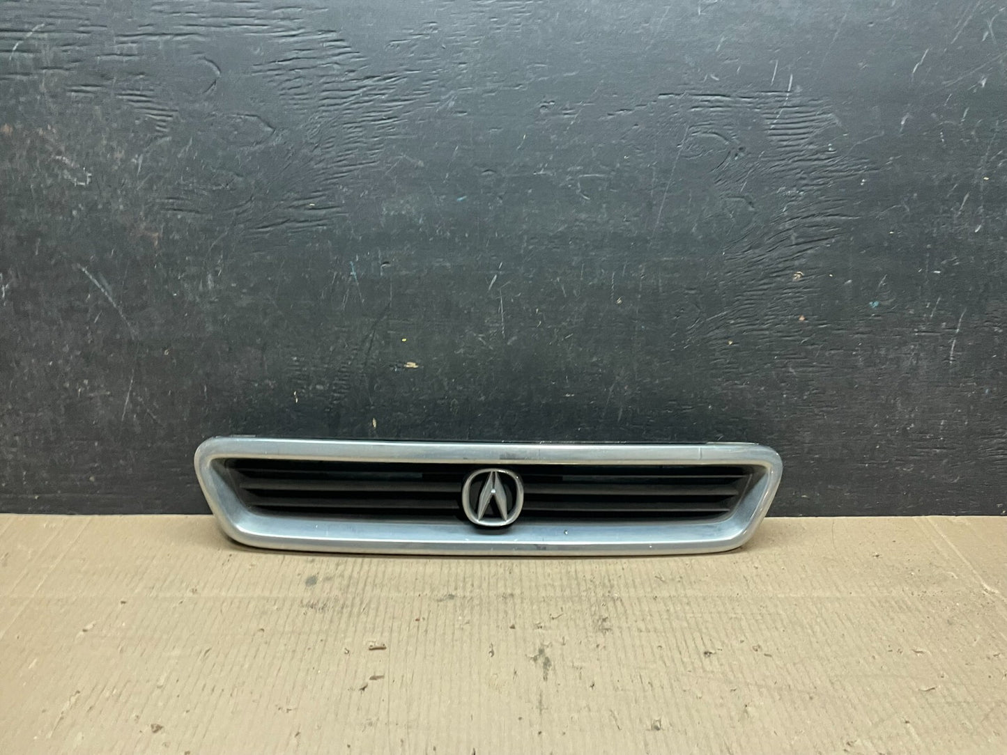 1991 to 1995 Acura Legend Sedan 4Door Front Upper Grill Grille i7685 DG0
