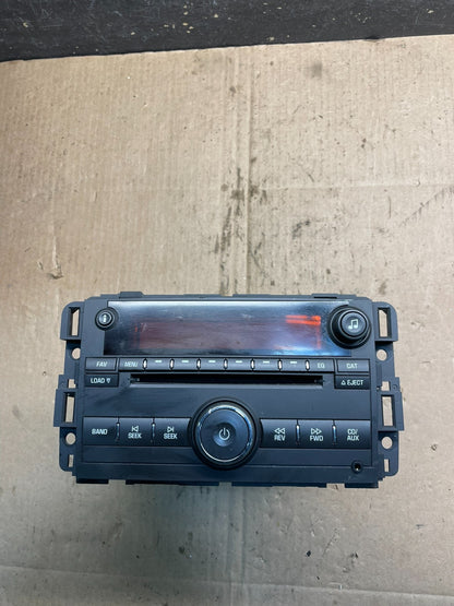 2007 Saturn Outlook Radio AM/FM CD MP3 AUX Receiver T7306 DG0