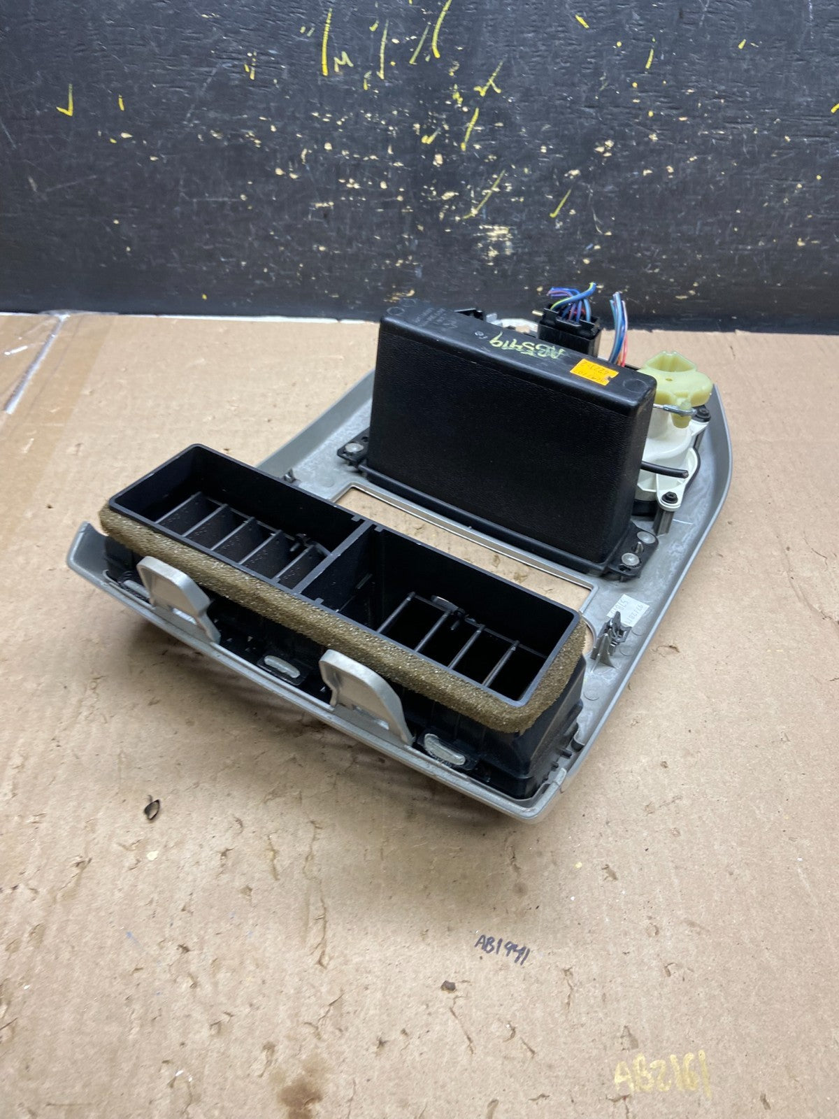 2007 to 2009 Dodge Caliber Dash Radio Center Bezel Climate Dash OEM AB5419 DG5