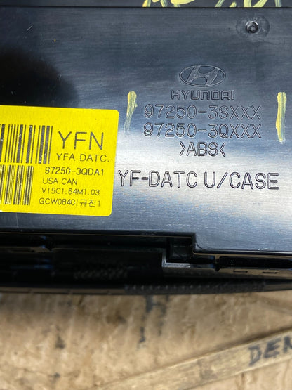 2011 - 2014 Hyundai Sonata Center Radio Climate Control Air Vent Bezel AF2216 DG9