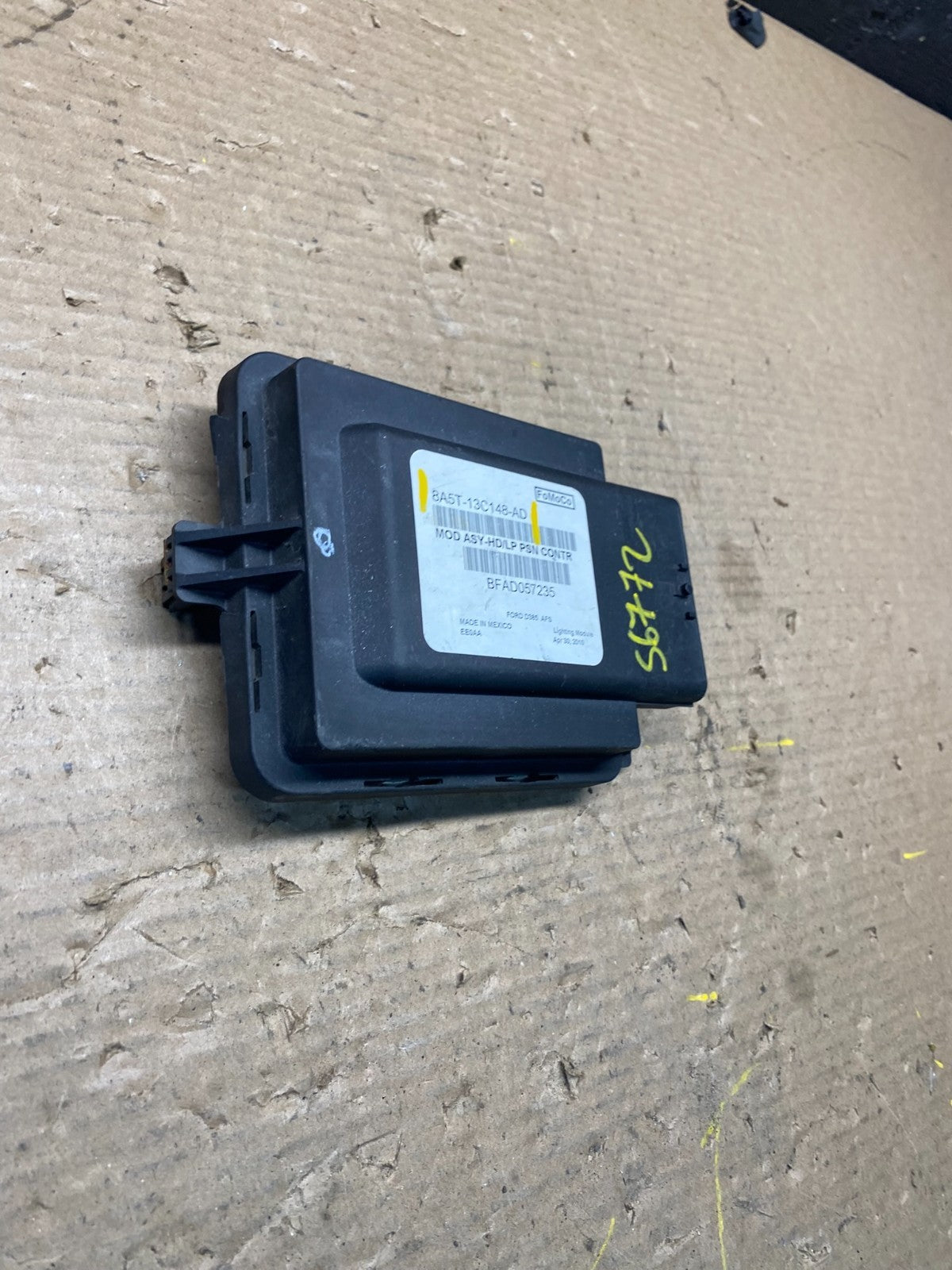 2010 2011 2012 Lincoln Mkt Adaptive Headlight Control Module s6772  DG1