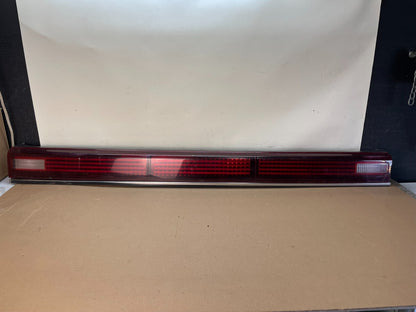 1990 to 1994 Lincoln Town Car Center Trunk Brake 3RD Tail Light AI3903 DG0