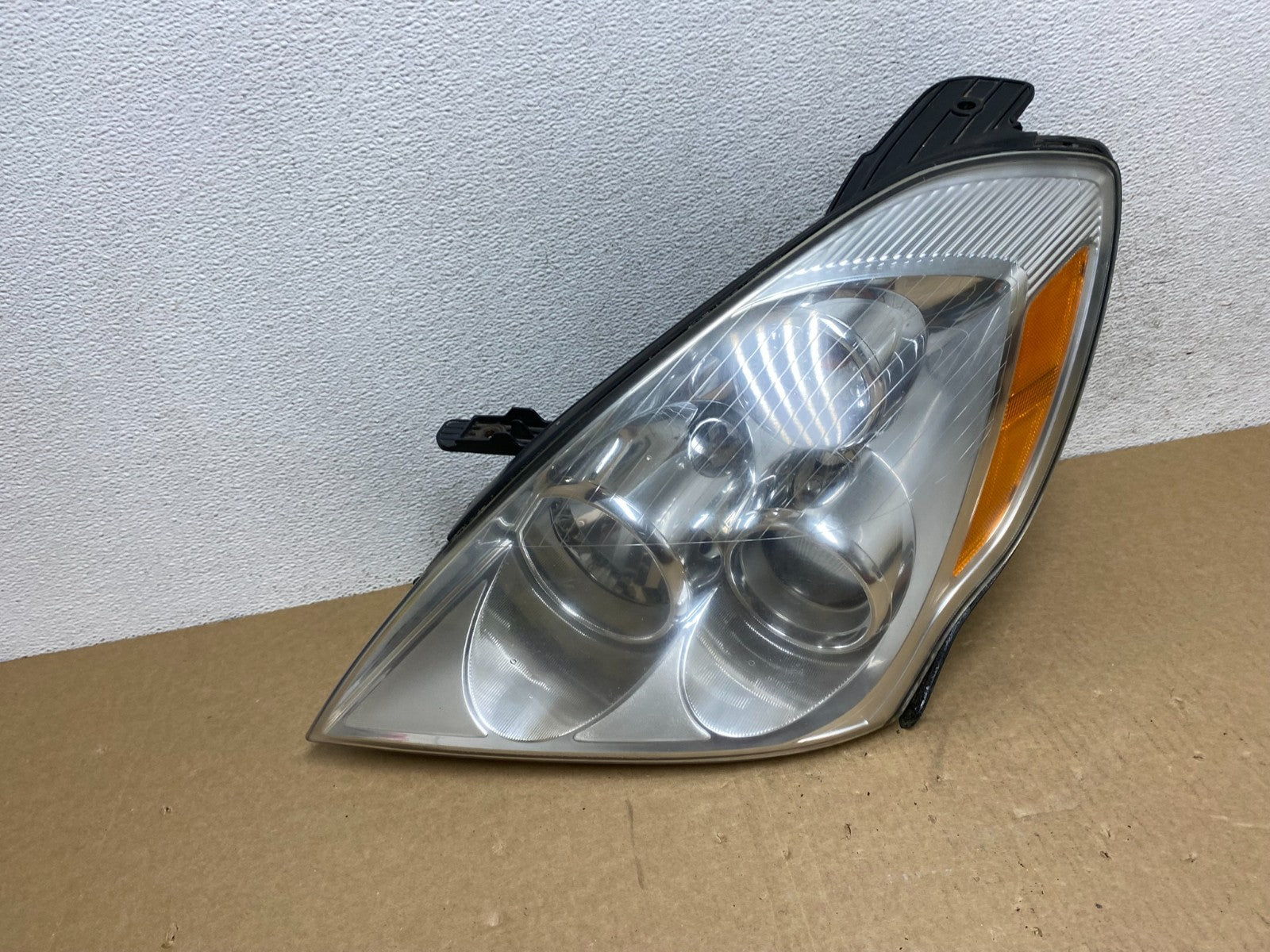 2007 - 2010 Hyundai Entourage Left Dirver LH Halogen Headlight Oe AF9941 DG2