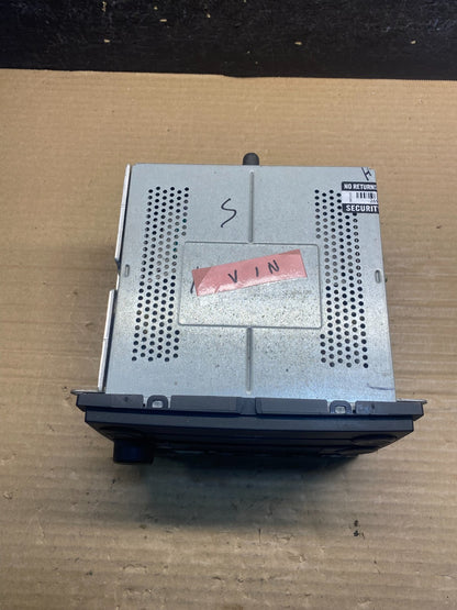 2005 to 2007 Ford Five Hundred Montego Radio CD Player AF3883 DW3