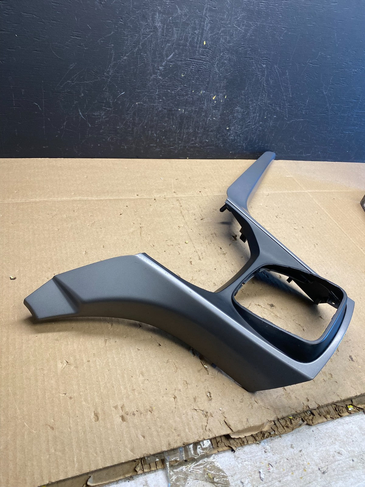 2013 - 2016 Ford Escape Center Dash Radio Gear Shifter Panel Bezel Trim ac6645DG1