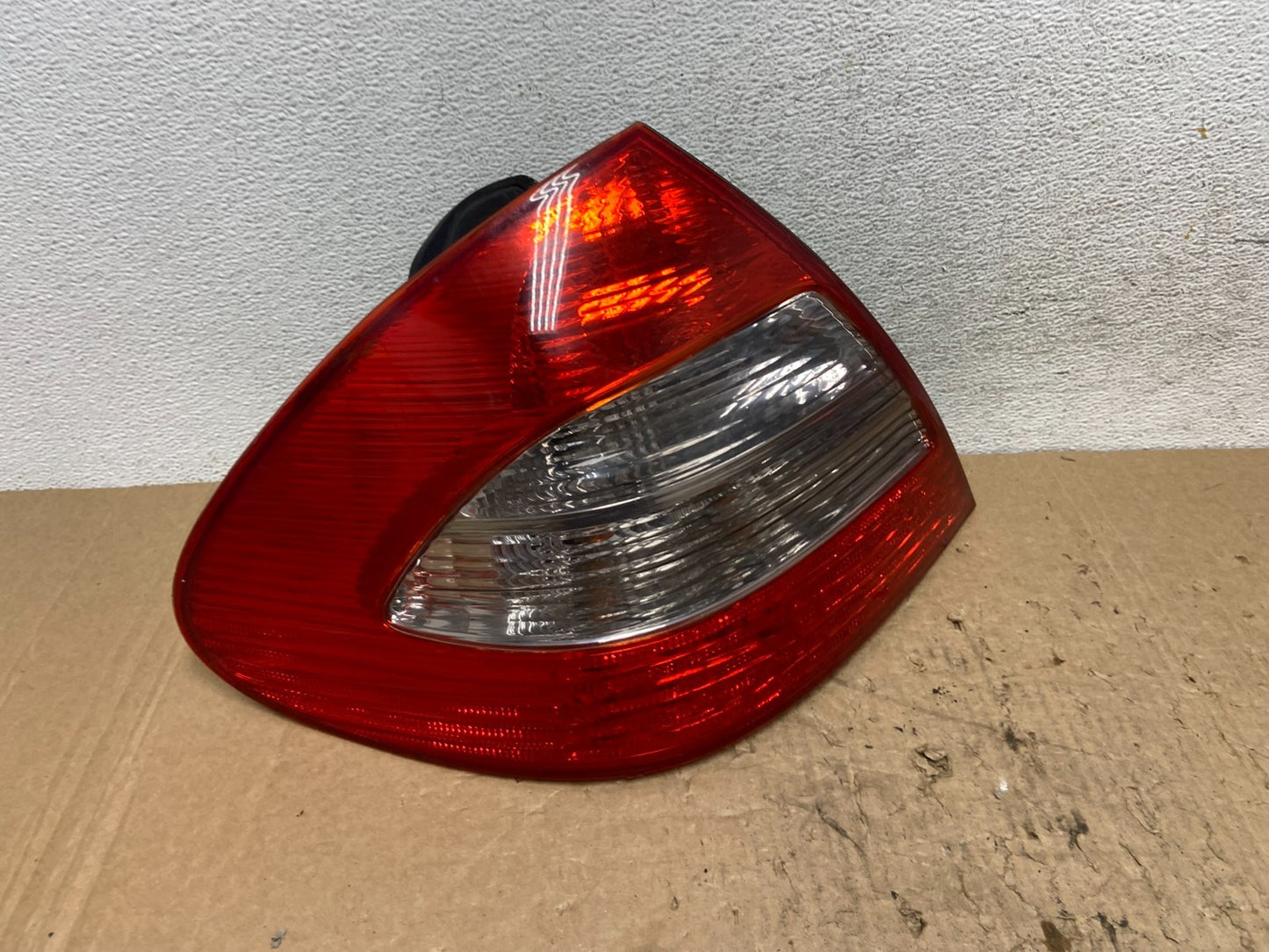 2007 - 2009 Mercedes E E320 E500 Sedan Left Driver LH Tail Light DEPO AF8410 DW0