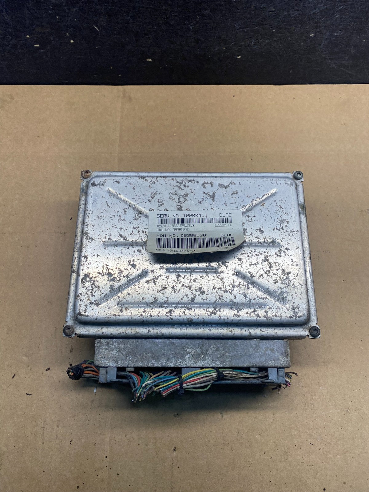 2001-2002 Silverado Tahoe Engine Computer Module 12200411 ECM ECU ag9593 DG0