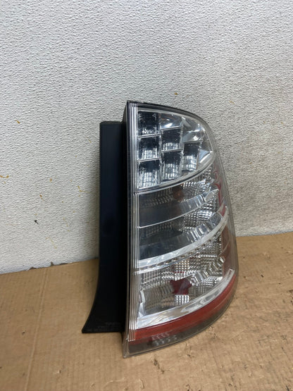 2006 to 2009 Toyota Prius Tail Light Right Passenger Side AI8035 LK2