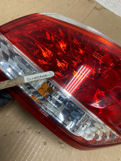 2011 - 2014 Nissan Murano Right Passenger Side RH Tail Light AE8988 LK3