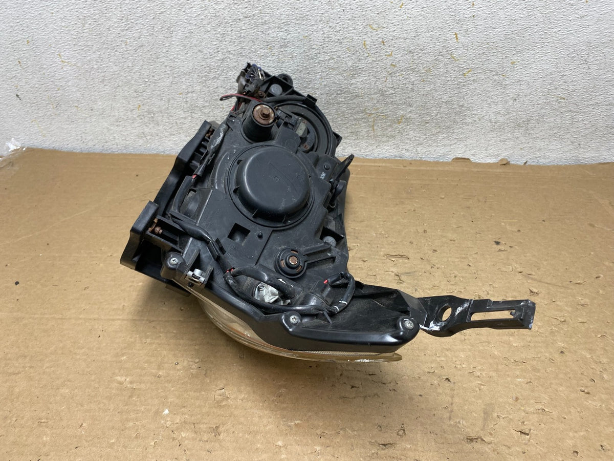 2009 - 2013 Subaru Forester Right Passenger Side Halogen Headlight AH9035 DW8